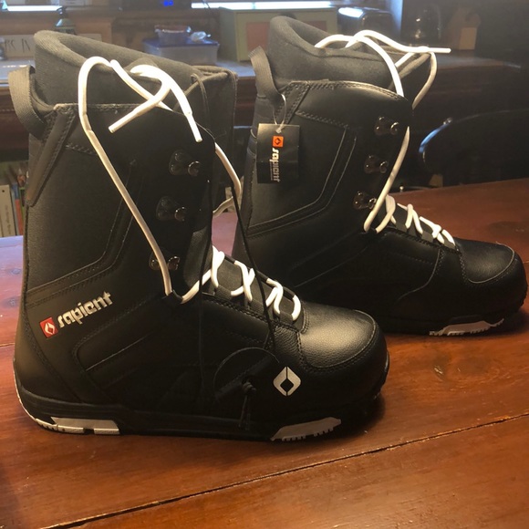 sapient snowboard boots